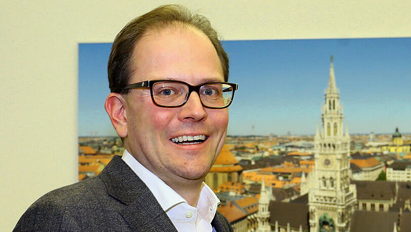 Hat derzeit gut lachen: Manuel Pretzl genießt in seiner Fraktion großes Vertrauen – und hat deshalb nun auch eine Doppelrolle. Hat derzeit gut lachen: Manuel Pretzl genießt in seiner Fraktion großes Vertrauen – und hat deshalb nun auch eine Doppelrolle.