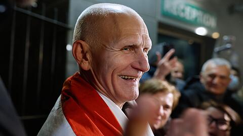 Der Friedensnobelpreisträger Alex Beljazki ist wieder in Freiheit.