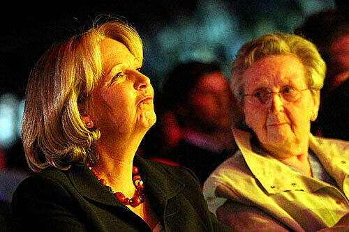 SPD-Spitzenkandidatin Hannelore Kraft (l.)