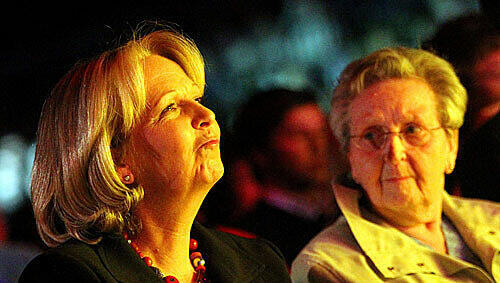 SPD-Spitzenkandidatin Hannelore Kraft (l.) SPD-Spitzenkandidatin Hannelore Kraft (l.)