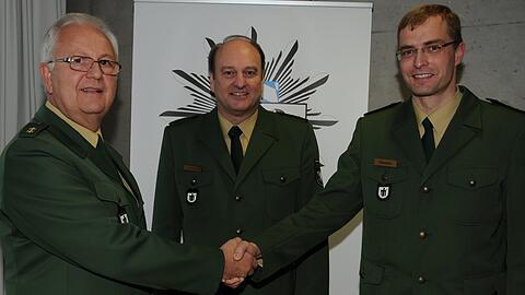 Von Links: Polizeioberrat Ludwig Schmöller mit Polizeipräsident Hubertus Andrä und seinem Nachfolger  Polizeidirektor Michael Dibowski.