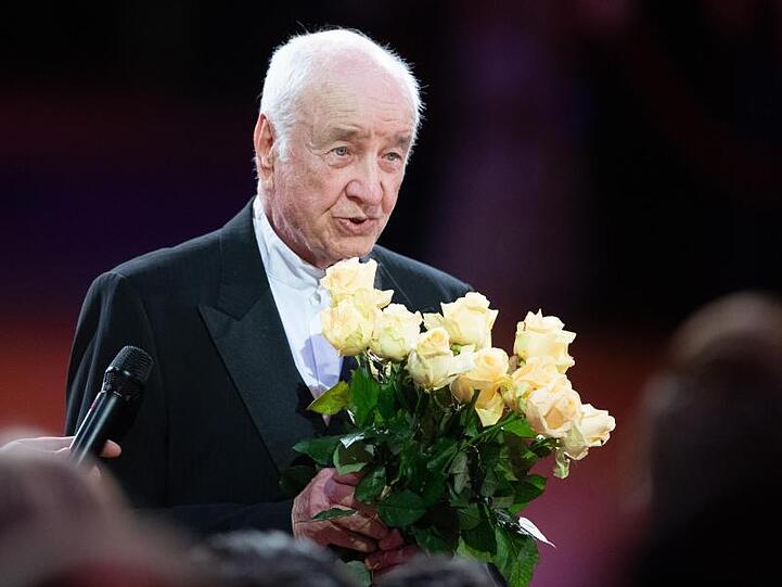 Rosen für Armin Mueller-Stahl.