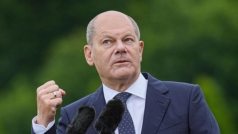 Bundeskanzler Olaf Scholz (SPD) spricht.