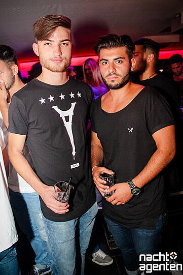Klicken Sie sich durch die besten Partybilder des Wochenendes!
