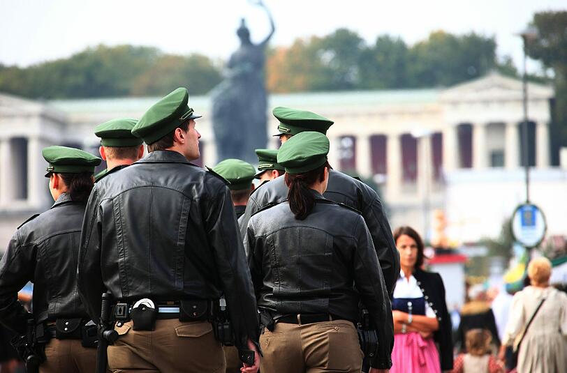 Die Münchner Beamten erhalten aus ganz Deutschland Unterstützung von der Bundespolizei.