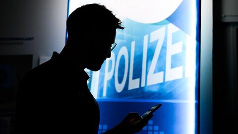 Die Polizei warnt vor Online-Trading-Maschen. (Symbolbild)
