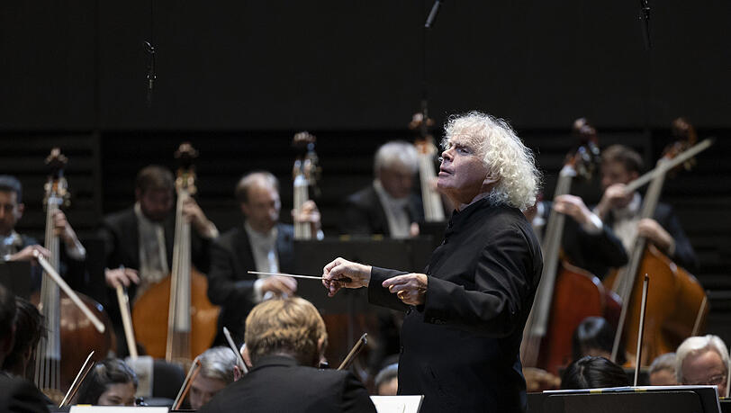 Simon Rattle in der Isarphilharmonie. Simon Rattle in der Isarphilharmonie.