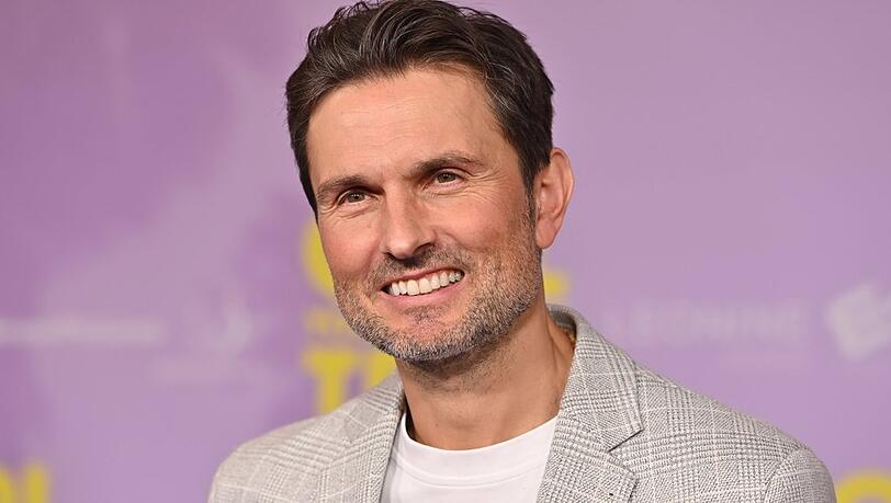 Simon Verhoeven hat den Film "Ach, diese L&uuml;cke, diese entsetzliche L&uuml;cke" inszeniert.