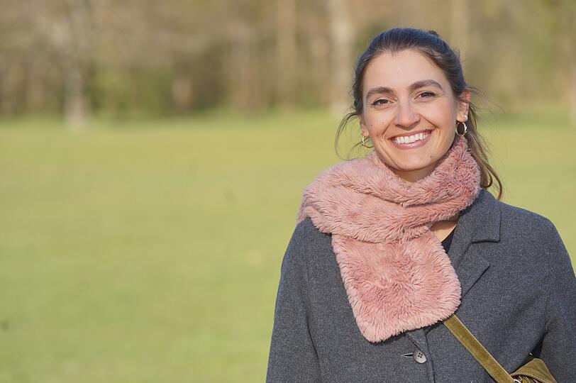 Lena Ahmeti (28), Künstlerin und Fachverkäuferin: "Wenn die Corona-Krise vorbei ist, möchte ich als erstes eine große Party machen und alle meine Freunde einladen. Und dann machen wir ein Spiel, bei dem es viele Umarmungen und viel Tanz gibt. Dann fühle ich mich frei. Leider vermute ich jedoch, dass wir bis dahin noch Geduld brauchen &ndash; und die Einschränkungen noch andauern."