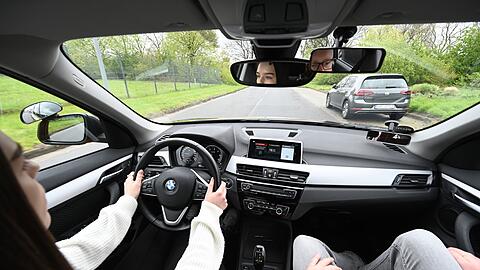 Seit 2011 gibt es den F&uuml;hrerschein mit 17. (Symbolbild)