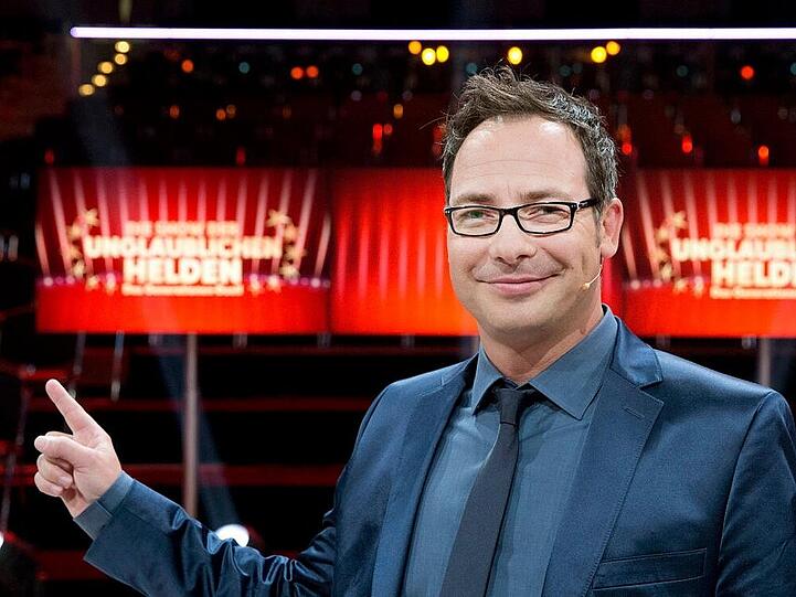 Matthias Opdenhövel lässt Alt und Jung gegeneinander antreten