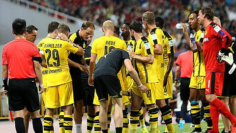 Am Freitag besiegte Borussia Dortmund in Shanghai Manchester United mit 4:1.