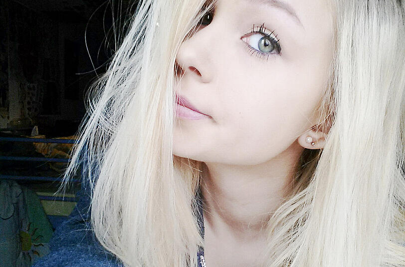 Stephanie ist 16 Jahre alt und arbeitet als Fleisch- und Wurstfachverkäuferin.