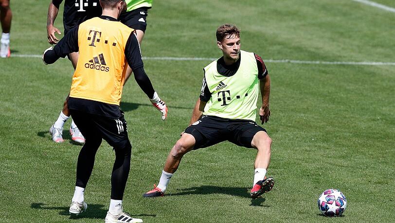 Rückt wohl wieder in Bayerns Viererkette:Joshua Kimmich. Rückt wohl wieder in Bayerns Viererkette:Joshua Kimmich.