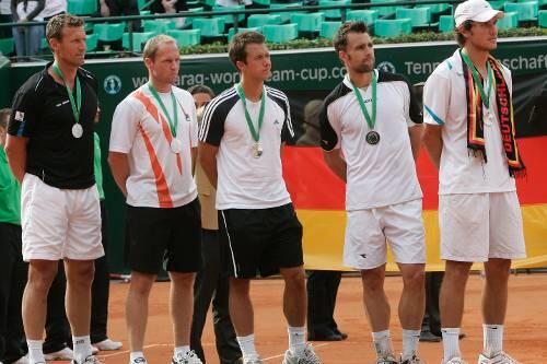 Mit Silber dekoriert: Patrik Kuehnen, Rainer Schuettler, Philipp Kohlschreiber, Nicolas Kiefer und Mischa Zverev (v.l.).