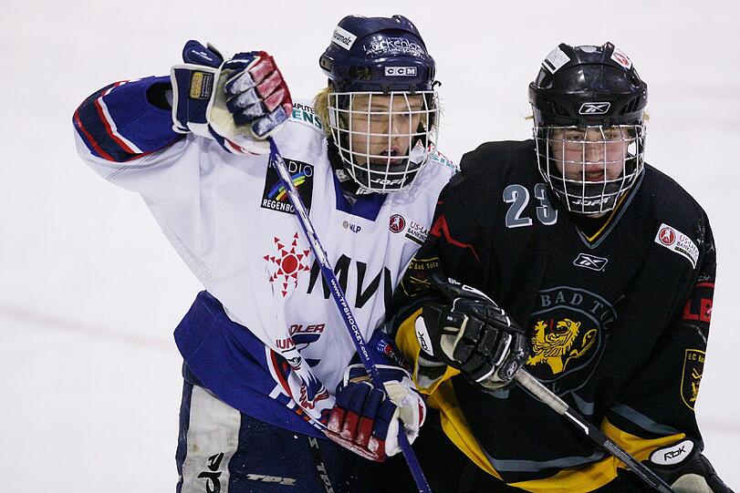 Der Wahnwitzige: Thomas Merl (Stürmer, 21, EC Bad Tölz, Deutscher) &bdquo;Er ist ein Spieler, wie es nicht mehr viele gibt, ein echter Straßen-Eishockeyspieler. Er hat wahnsinnigen Spielwitz&ldquo;, sagt Winkler, &bdquo;ich denke, er wird unseren Fans ganz viel Freude bereiten. Wenn er an sich arbeitet, dann kann er eine große Zukunft haben.&ldquo;