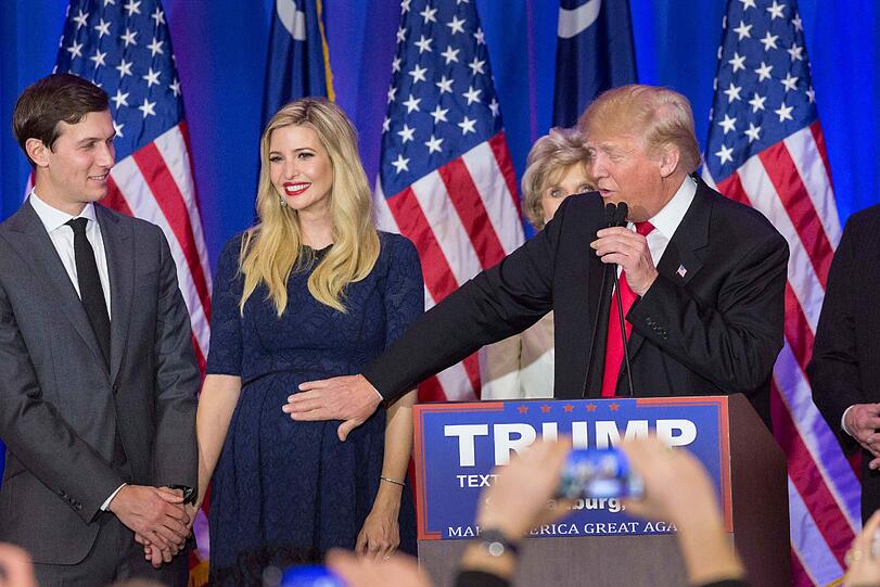 Haben ein inniges Verhältnis: Donald Trump herzte seine Tochter nach Wahlkampfreden.