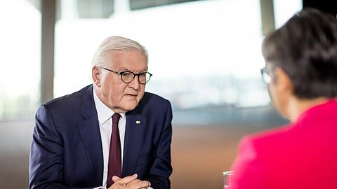 Bundespräsident Frank-Walter Steinmeier in einem Interview der Sendung "Berlin direkt - Sommerinterviews".