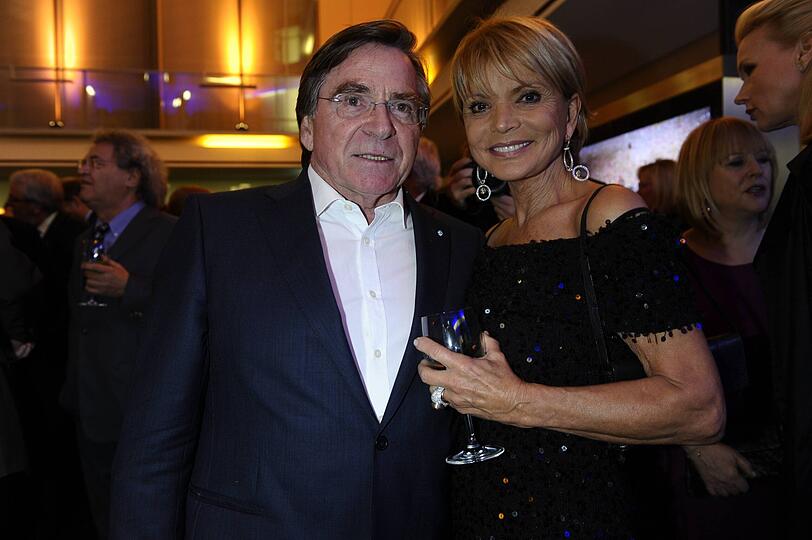 Aus Kollegen wurden Freunde: Elmar Wepper und Uschi Glas beim ARD-Adventsessen 2012.