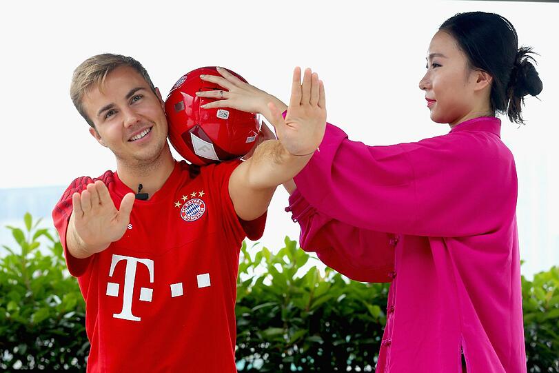 Fußball-Kung-Fu mit Mario Götze.