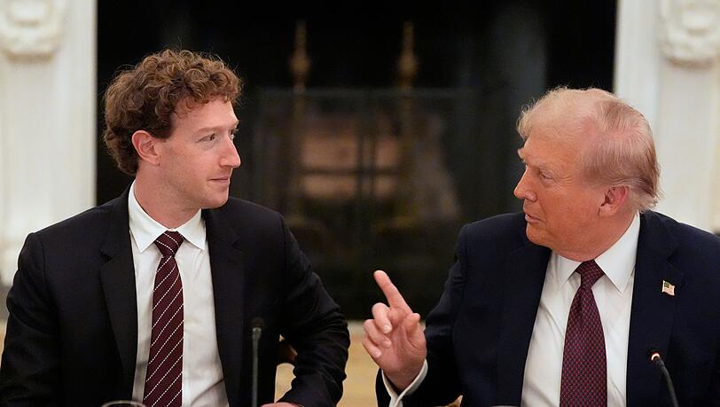 Dinner für Tech-Bosse: US-Präsident Donald Trump hat die Chefs der großen amerikanischen Tech-Konzerne zu einem Abendessen ins Weiße Haus geladen.