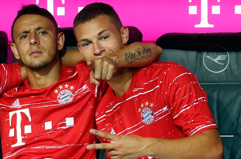 Verstehen sich gut: Rafinha (l.) und Joshua Kimmich.