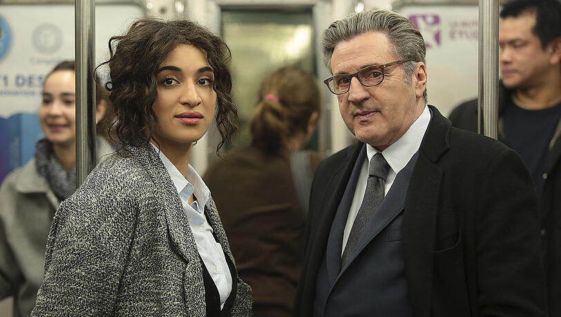 Der arrogante Professor (Daniel Auteuil) und seine liebste Feindin, die Studentin Neila (Camélia Jordana) werden für ein Projekt zusammengespannt - mit Spannungen. Hier sind sie bei einem "Praxistest" in der Pariser U-Bahn. Der arrogante Professor (Daniel Auteuil) und seine liebste Feindin, die Studentin Neila (Camélia Jordana) werden für ein Projekt zusammengespannt - mit Spannungen. Hier sind sie bei einem "Praxistest" in der Pariser U-Bahn.