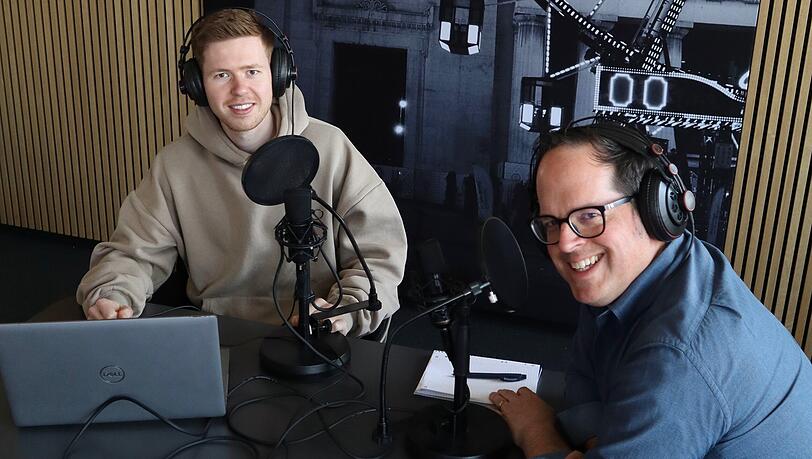 Reporter und Host Kilian Kreitmair (links) mit Reporter Patrick Strasser.