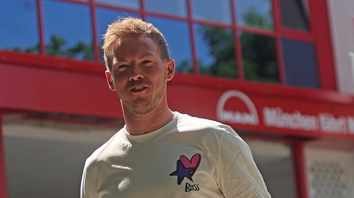 Julian Nagelsmann hat vor seinem Start beim FC Bayern bei Ehrenpräsident Uli Hoeneß vorbeigeschaut.