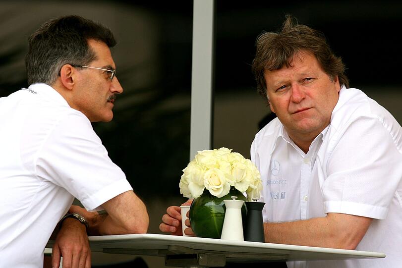 Auf Augenhöhe: BMW-Boss Mario Theissen (l.) und Mercedes-Chef Norbert Haug