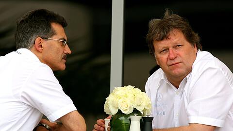 Auf Augenhöhe: BMW-Boss Mario Theissen (l.) und Mercedes-Chef Norbert Haug
