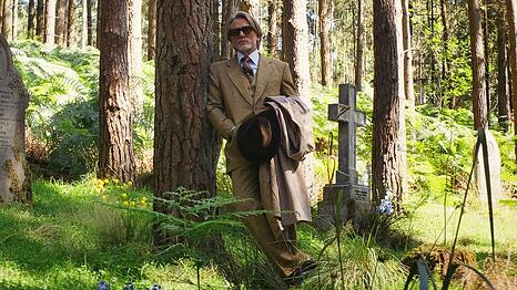 Daniel Craig als Benoit Blanc in "Wake Up Dead Man: A Knives Out Mystery". Wie geht es mit der Filmreihe weiter?