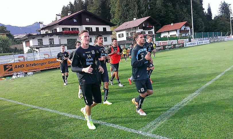 Schwitzen für die neue Saison: Die Löwen im Trainingslager in Kirchbichl.