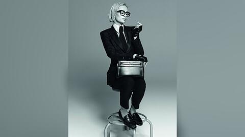 Paris Hilton modelt für eine Kampagne von Karl Lagerfeld.