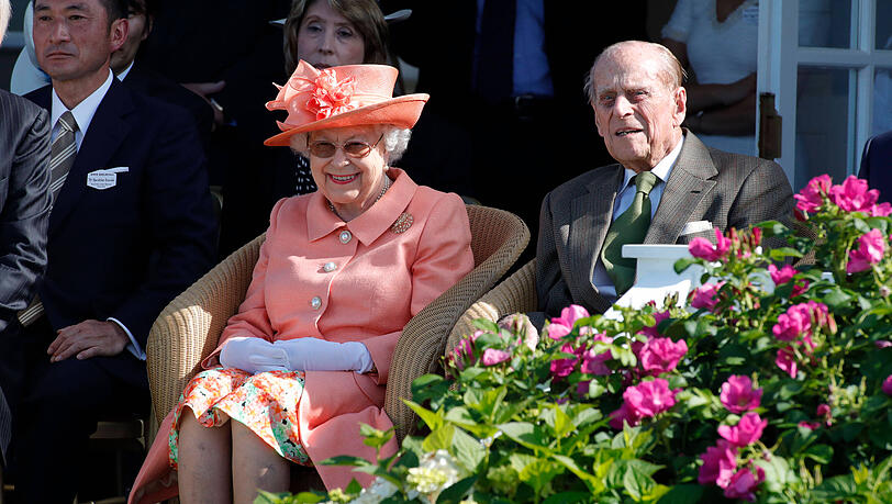 Queen Elizabeth II. und Prinz Philip liebten einander sehr, wie ihr ehemaliger Butler erzählt. Queen Elizabeth II. und Prinz Philip liebten einander sehr, wie ihr ehemaliger Butler erzählt.