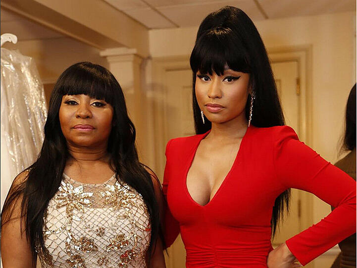Minaj und ihre Mutter bei der Hochzeit ihres Bruders