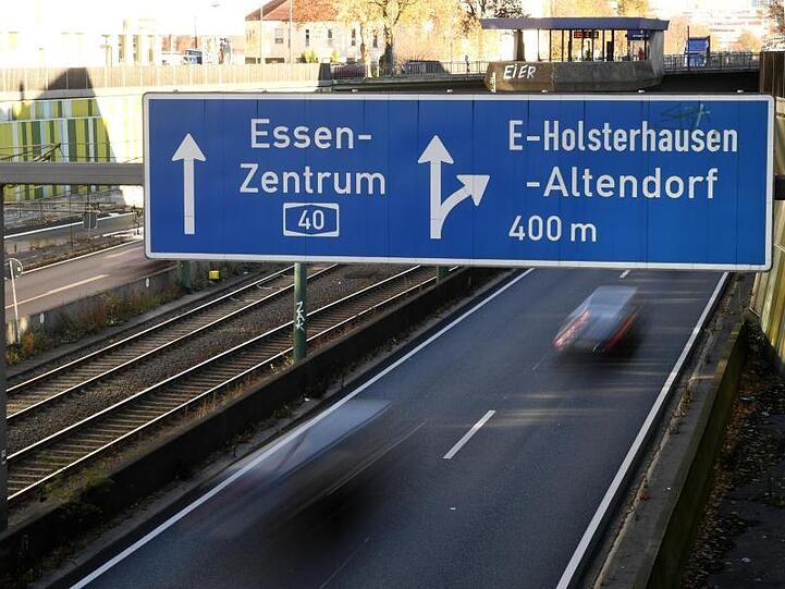 Von der Fahrverbotszone in Essen ist auch die Autobahn A40 betroffen.