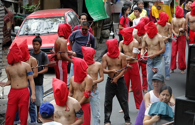 Die Bilder von den blutigen Passionsspielen auf den Philippinen.