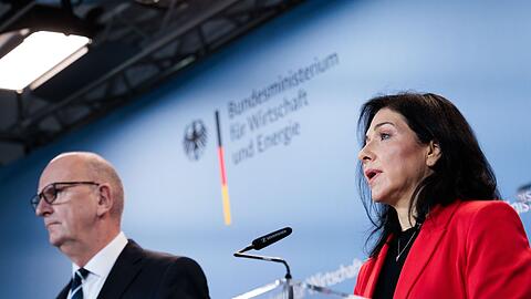 Wirtschaftsministerin Reiche macht neue Vorschl&auml;ge zugunsten des Nordens und Ostens beim Bau neuer Gaskraftwerke. (Archivbild)