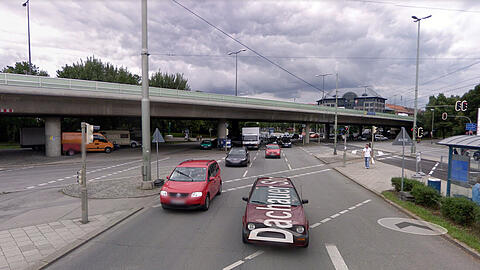 Von Freitagabend bis Montagfrüh ist die Ring-Brücke über die Kreuzung Landshuter Allee/Dachauer Straße gesperrt.