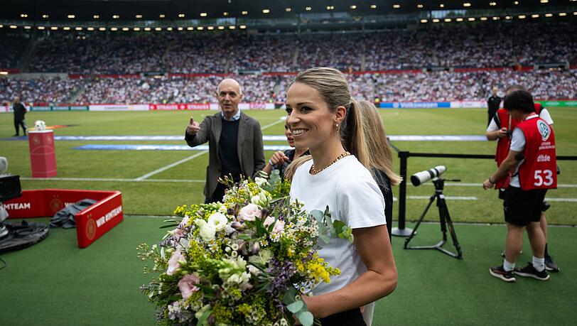 Melanie Leupolz beendet ihre Laufbahn als Fußballerin.