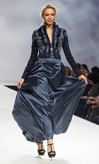 Moskau: Glanz und Glamour auf der Volvo Fashion Week - Panorama - Abendzeitung München