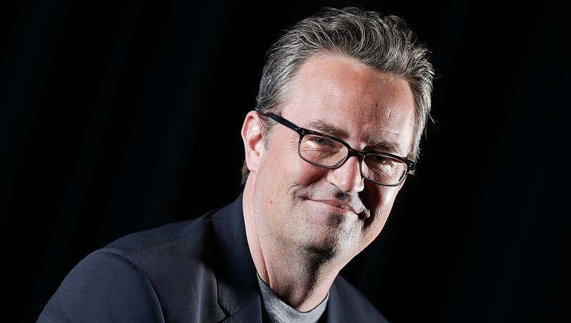 Schauspieler Matthew Perry war im Oktober 2023 im Alter von 54 Jahren gestorben. Schauspieler Matthew Perry war im Oktober 2023 im Alter von 54 Jahren gestorben.