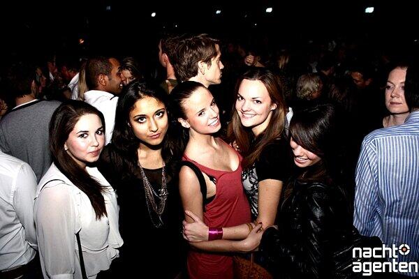 10 Jahre select-effect im P1 (Freitag 16.12.2012). Noch mehr Fotos sehen sie unter: www.nachtagenten.de.