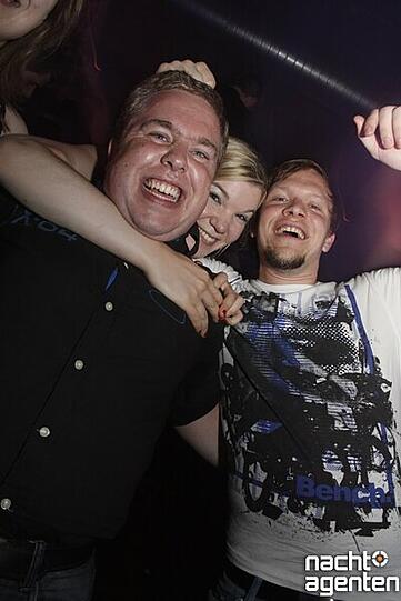 "Wiesn Nächte" in der Klangwelt (Samstag, 17.09.2011). Noch mehr Pics gibts hier www.nachtagenten.de.