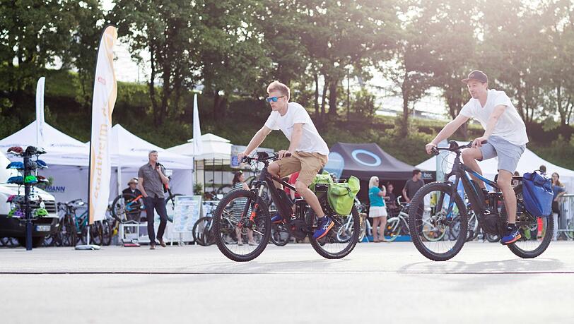 Am Wochenende dreht sich im Olympiapark alles um die E-Bikes. Am Wochenende dreht sich im Olympiapark alles um die E-Bikes.