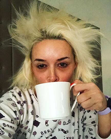 Dieses Bild sind die Fans von Daniela Katzenberger nicht gewohnt.