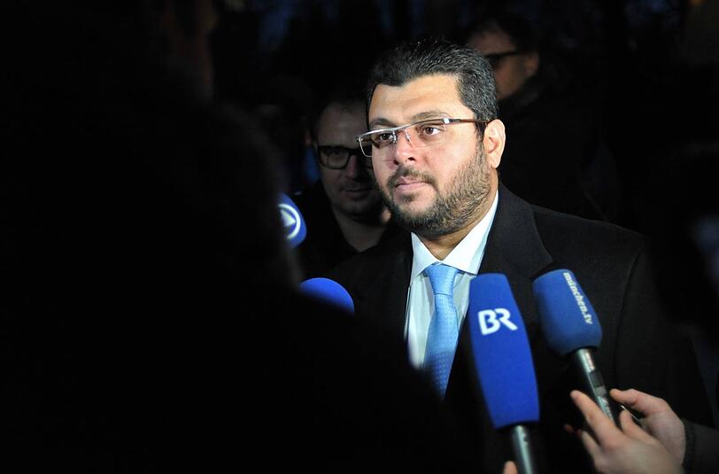 Investor Hasan Ismaik auf dem Weg zur Aufsichtsratssitzung des TSV 1860 an der Grünwalder Straße.