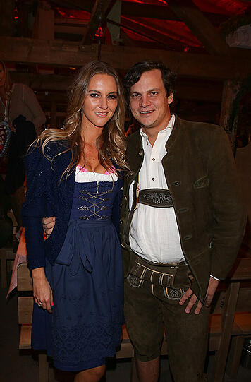 Alexander Tewaag mit seiner Freundin Valentina Henkel