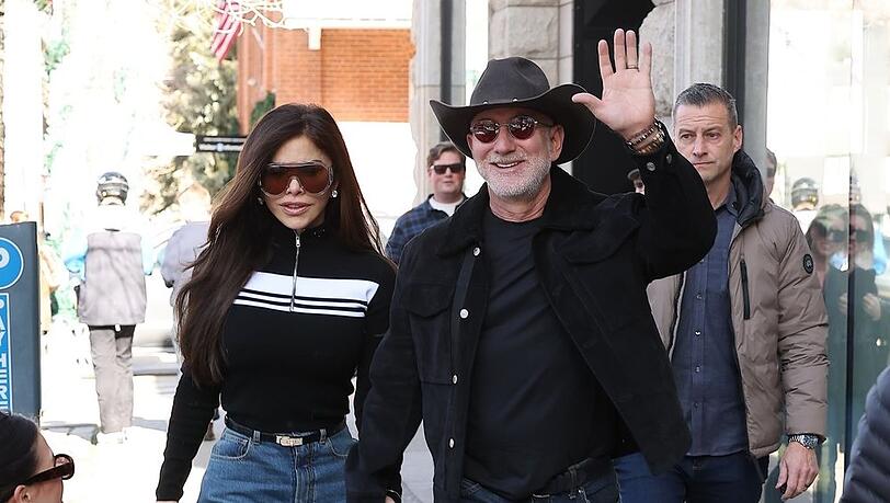 Lauren S&aacute;nchez und Jeff Bezos schlenderten am 24. Dezember im L&auml;ssig-Look durch Aspen.